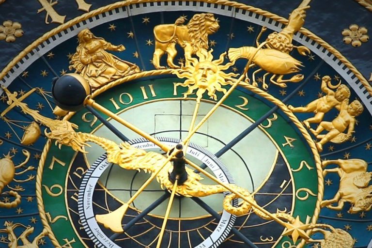 Disparates virais – ciclo de 823 anos dá dinheiro?